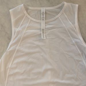 Lululemon Sculpt tank, size 6, never worn, white